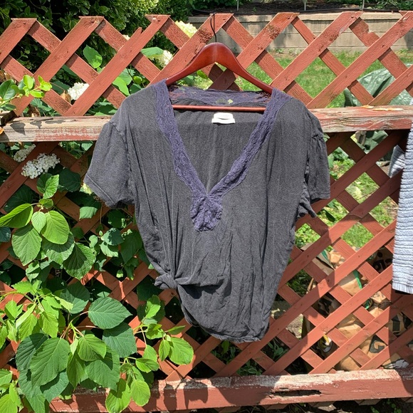 3 for $25 UO Lace Trim V-Neck Top - Picture 4 of 4